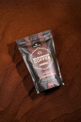 Mushroom Coffee Chaga + Ashwagandha — aktualne opakowanie, zdjęcie lifestyle 4