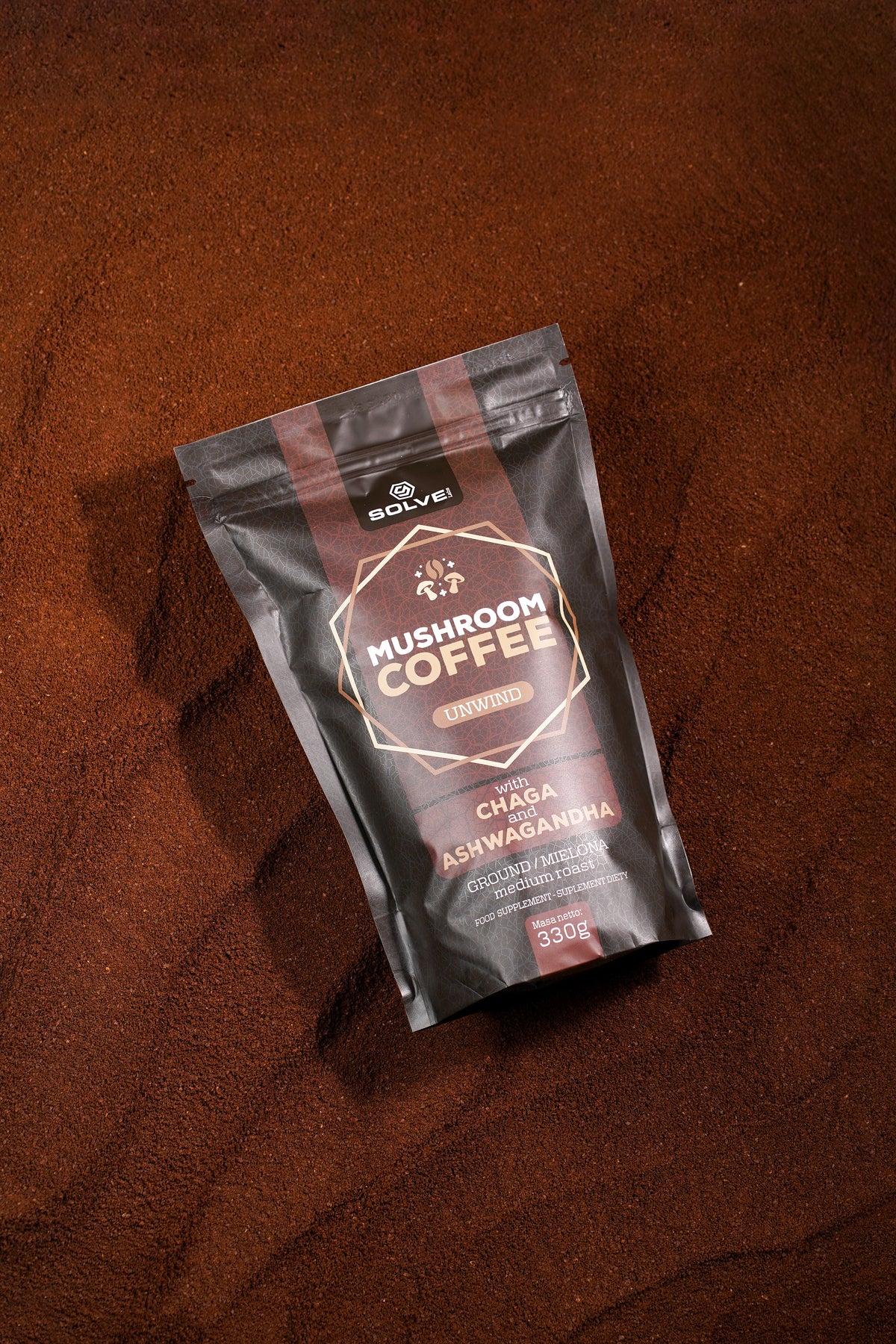 Mushroom Coffee Chaga + Ashwagandha — aktualne opakowanie, zdjęcie lifestyle 4