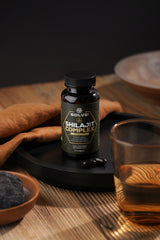 Shilajit Complex — opakowanie ze szklanką wody